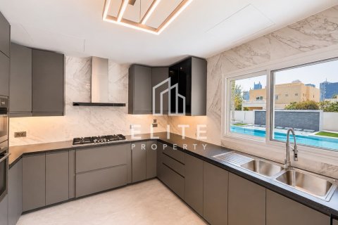 Villa en Meadows 1, Meadows, Dubai, 4 dormitorios, 1221 m², № 124933 - foto 16