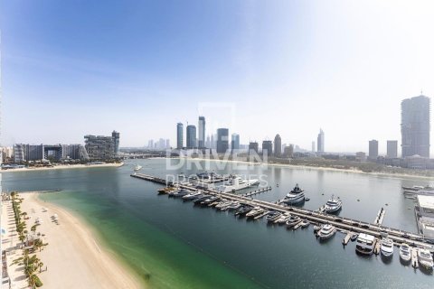 Квартира в EMAAR Beachfront, Dubai Harbour, Дубай, 2 спальни, 114.27м², № 136839