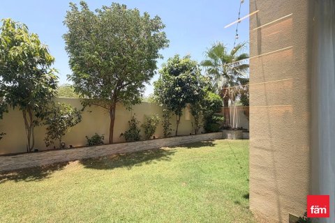 Villa in Dubai 4 bedrooms, 410.4 sq.m. № 114336 - photo 14
