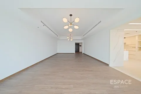Купить квартиру в Дубай Марине, Дубай: 3 спальни, 361м², № 123045 - фото 6
