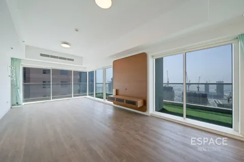 Купить квартиру в Дубай Марине, Дубай: 3 спальни, 361м², № 123045 - фото 2
