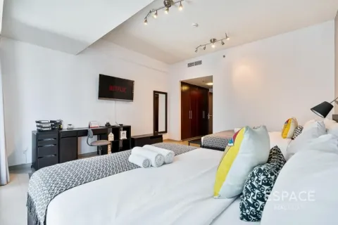 Apartment in Dubai Marina, Dubai 2 bedrooms, 229 sq.m. № 123040 - photo 9