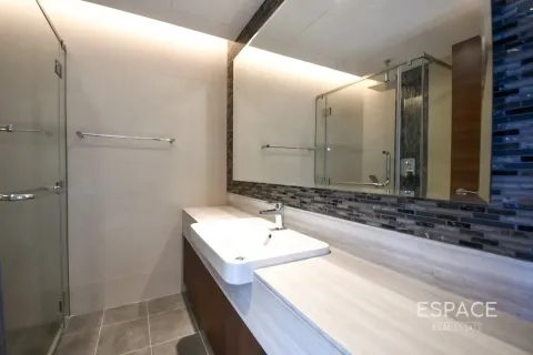 Appartement à IMPERIAL AVENUE à Downtown Dubai (Downtown Burj Dubai), Dubai, 2 chambres, 139 m², № 123041 - photo 8