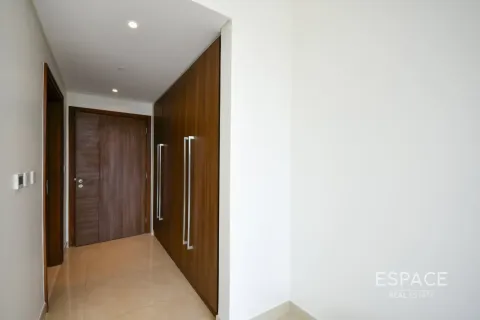 Appartement à IMPERIAL AVENUE à Downtown Dubai (Downtown Burj Dubai), Dubai, 2 chambres, 139 m², № 123041 - photo 12
