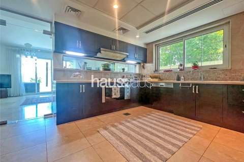 فيلا في Legacy, Jumeirah Park, دبي 4 غرف نوم, 367 م² رقم 44539 - صورة 16