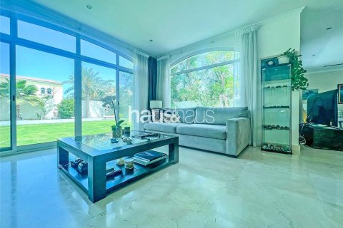 فيلا في Legacy, Jumeirah Park, دبي 4 غرف نوم, 367 م² رقم 44539 - صورة 9