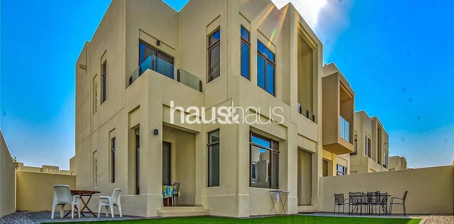 Вилла в Mira Oasis, Рим, Дубай, 3 спальни, 321м², № 44542