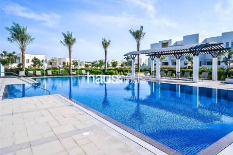 Снять в аренду виллу в Mira Oasis, Рим, Дубай: 3 спальни, 321м², № 44542 - фото 13