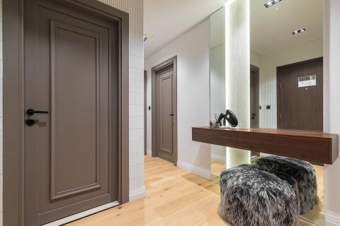 Apartment in Dubai 2 bedrooms, 165 sq.m. № 102368 - photo 14