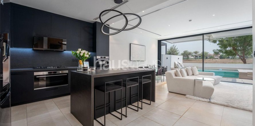 Townhouse in Jumeirah Golf Estates, Dubai 4 bedrooms, 316 sq.m. № 43206