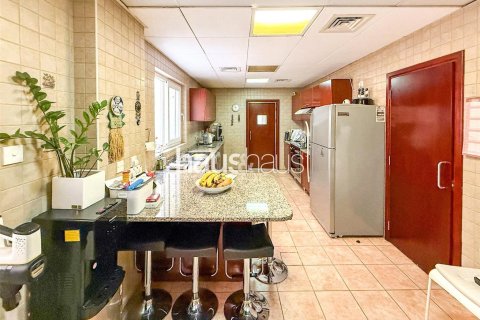 Maison de ville à Dubai Investment Park, Dubai, 3 chambres, 454 m², № 43208 - photo 17