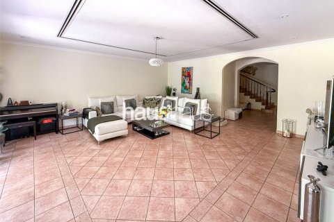 Maison de ville à Dubai Investment Park, Dubai, 3 chambres, 454 m², № 43208 - photo 5