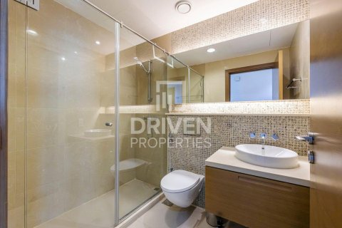 Снять в аренду квартиру в Claren Towers, Даунтаун Дубай (Даунтаун Бурдж Дубай), Дубай: 2 спальни, 114.46м², № 128540 - фото 14