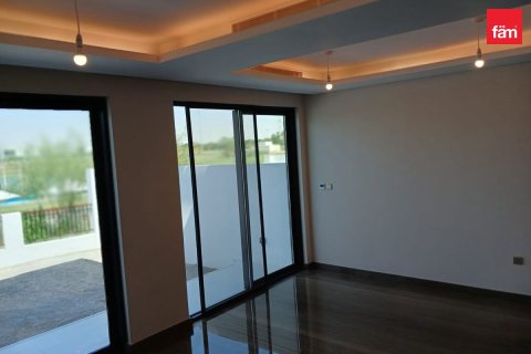 Townhouse in Dubai 4 bedrooms, 151.2 sq.m. № 141328 - photo 15