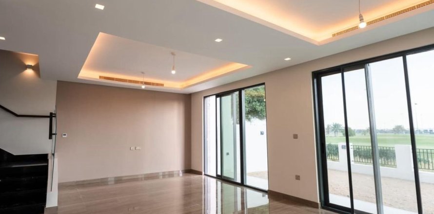 Townhouse in Dubai 4 bedrooms, 151.2 sq.m. № 141328