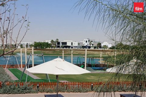 Townhouse in Dubai 4 bedrooms, 151.2 sq.m. № 141328 - photo 13