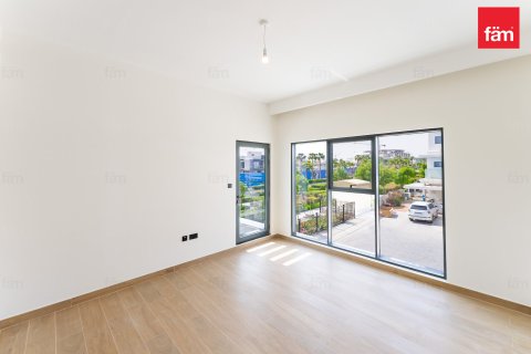 Townhouse in Dubai 5 bedrooms, 258 sq.m. № 141327 - photo 11