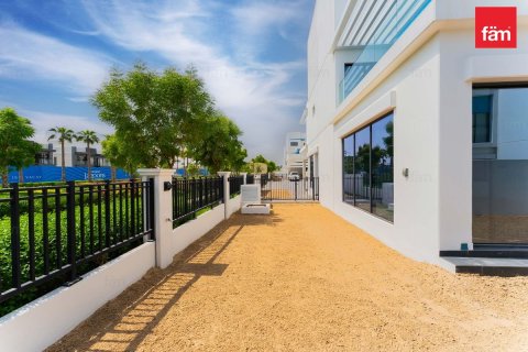 Townhouse in Dubai 5 bedrooms, 258 sq.m. № 141327 - photo 29