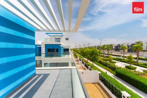Townhouse in Dubai 5 bedrooms, 258 sq.m. № 141327 - photo 14