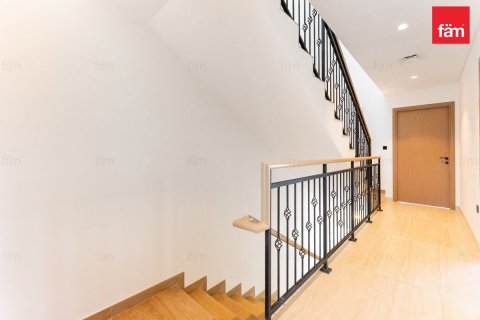 Townhouse in Dubai 5 bedrooms, 258 sq.m. № 141327 - photo 13