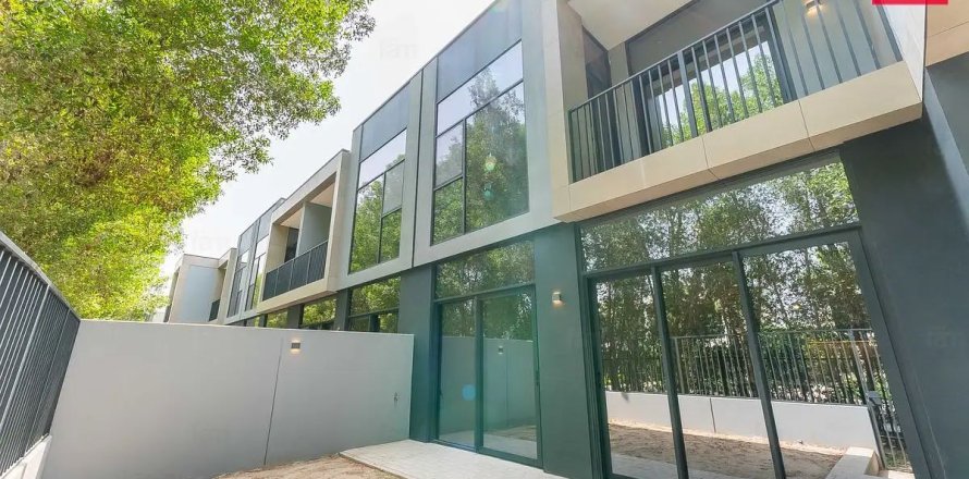 Adosado en Dubai, 3 dormitorios, 169.7 m², № 135132