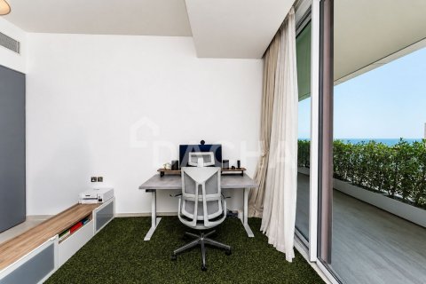 Apartamento en The Crescent, Palm Jumeirah, Dubai, 2 dormitorios, 133 m², № 133263 - foto 14