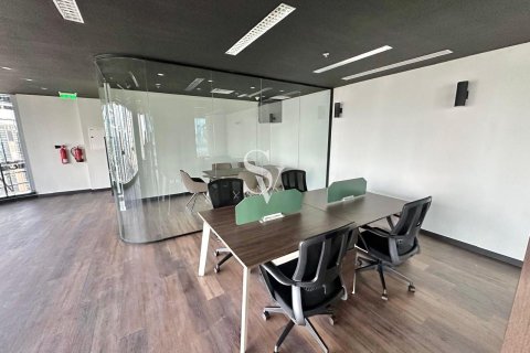 Снять в аренду офис в The Citadel Tower, Бизнес-Бэй, Дубай: 102м², № 113248 - фото 8