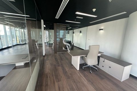 Снять в аренду офис в The Citadel Tower, Бизнес-Бэй, Дубай: 102м², № 113248 - фото 16