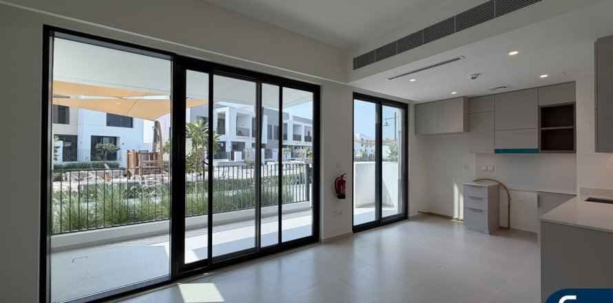 Вилла в Arabian Ranches 3, Дубай, 3 спальни, 204м², № 91401