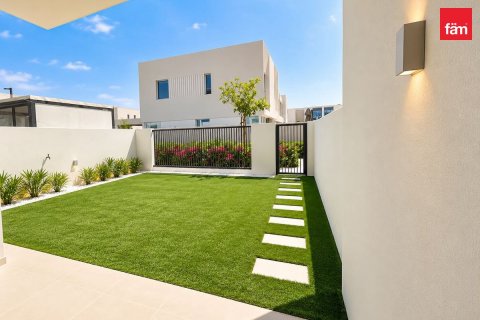 Townhouse in Dubai 3 bedrooms, 174 sq.m. № 141343