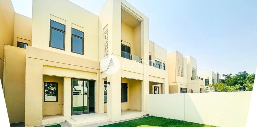 Villa in Mira Oasis, Reem, Dubai 3 bedrooms, 220.5 sq.m. № 37668