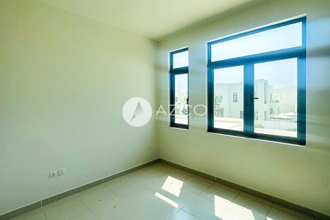 Villa in Mira Oasis, Reem, Dubai 3 bedrooms, 220.5 sq.m. № 37668 - photo 7