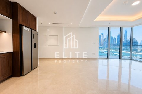 Apartment in EMAAR Beachfront, Dubai Harbour, Dubai 2 bedrooms, 109 sq.m. № 139028 - photo 2