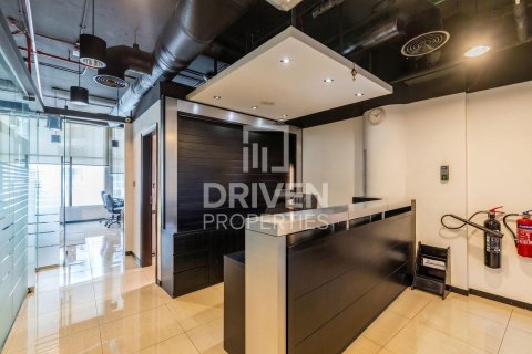 Снять в аренду офис в Бизнес-Бэе, Дубай: 87.14м², № 130104 - фото 10