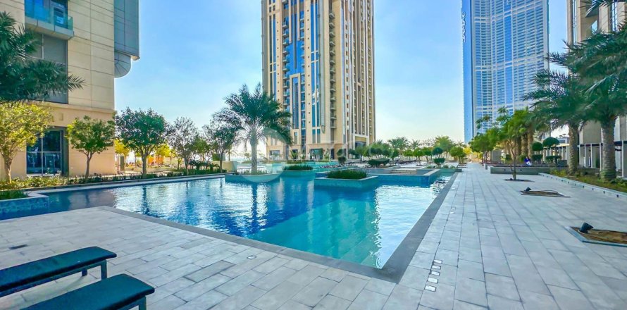 Appartement à Al Habtoor City, Business Bay, Dubai, 2 chambres, 128.9 m², № 38374