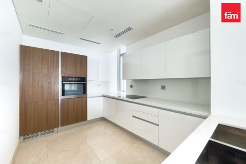 Снять в аренду квартиру в Дубае: 2 спальни, 129м², № 139705 - фото 7