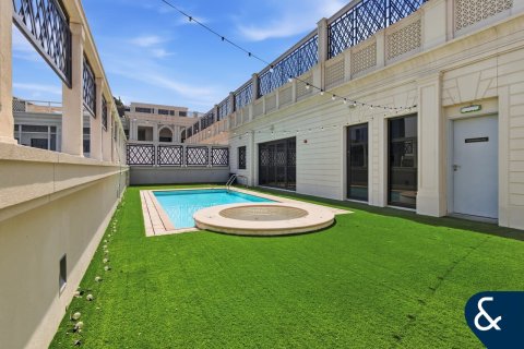 Apartment in PALAZZO VERSACE in Culture Village, Dubai 3 bedrooms, 366 sq.m. № 99009 - photo 23