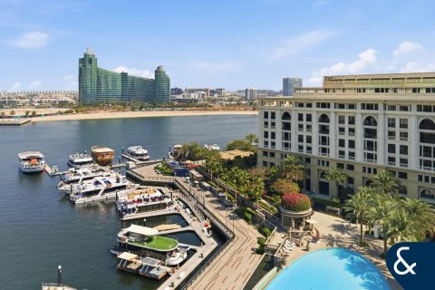 Apartment in PALAZZO VERSACE in Culture Village, Dubai 3 bedrooms, 366 sq.m. № 99009 - photo 26