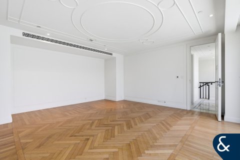 Apartment in PALAZZO VERSACE in Culture Village, Dubai 3 bedrooms, 366 sq.m. № 99009 - photo 19