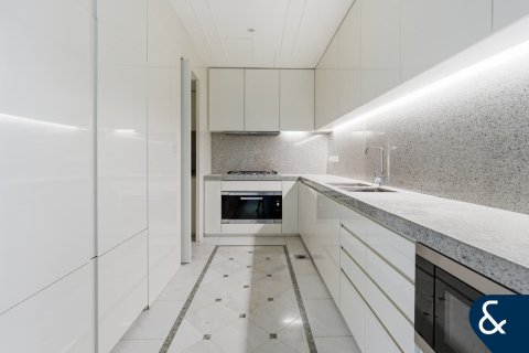 Apartment in PALAZZO VERSACE in Culture Village, Dubai 3 bedrooms, 366 sq.m. № 99009 - photo 5
