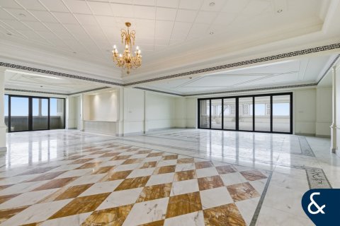 Apartment in PALAZZO VERSACE in Culture Village, Dubai 5 bedrooms, 1202 sq.m. № 99008