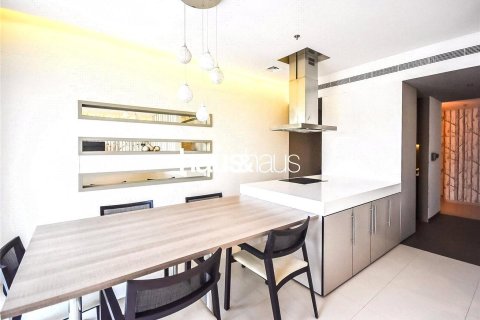 Apartment in Dubai Marina, Dubai 2 bedrooms, 124 sq.m. № 43444 - photo 9
