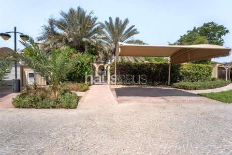 Villa à Dubai Investment Park, Dubai, 6 chambres, 674 m², № 43441 - photo 30