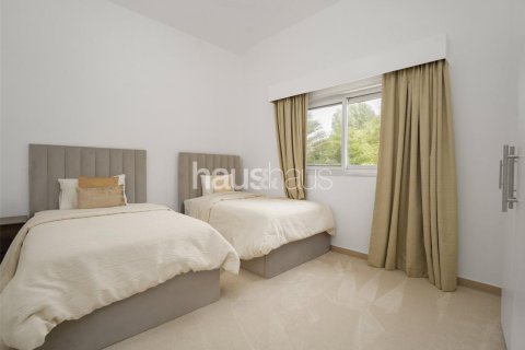 Villa à Dubai Investment Park, Dubai, 6 chambres, 674 m², № 43441 - photo 13