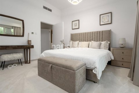 Villa à Dubai Investment Park, Dubai, 6 chambres, 674 m², № 43441 - photo 14