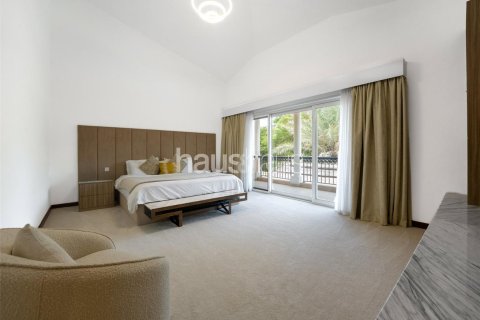 Villa à Dubai Investment Park, Dubai, 6 chambres, 674 m², № 43441 - photo 11