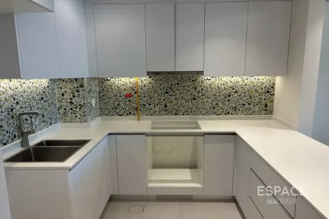 Apartamento en Jumeirah Village Circle, Dubai, 1 dormitorio, 73 m², № 122336 - foto 5