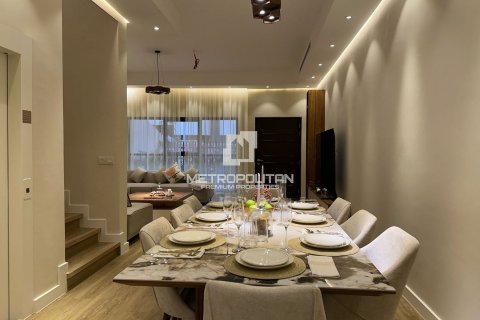 Villa en Jumeirah Village Circle, Dubai, 4 dormitorios, 338 m², № 72691 - foto 3