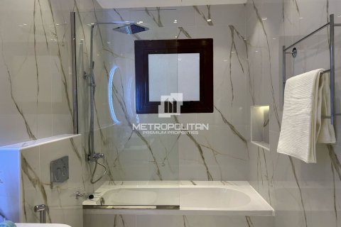 Villa en Jumeirah Village Circle, Dubai, 4 dormitorios, 338 m², № 72691 - foto 20