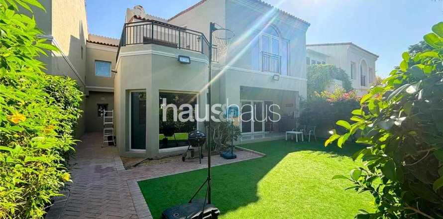 تاون هاوس في Motor City, دبي 3 غرف نوم, 400 م² رقم 43387